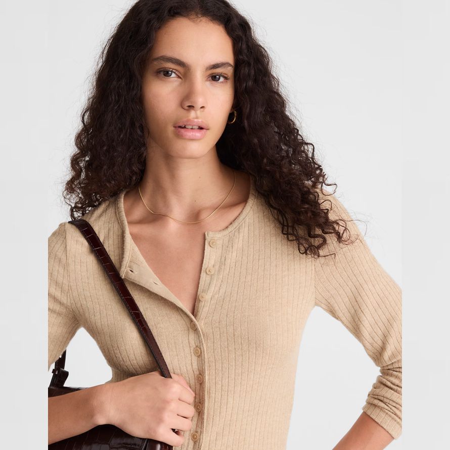 beige madewell textur-ausschnitt crewneck frauen-strickjacke